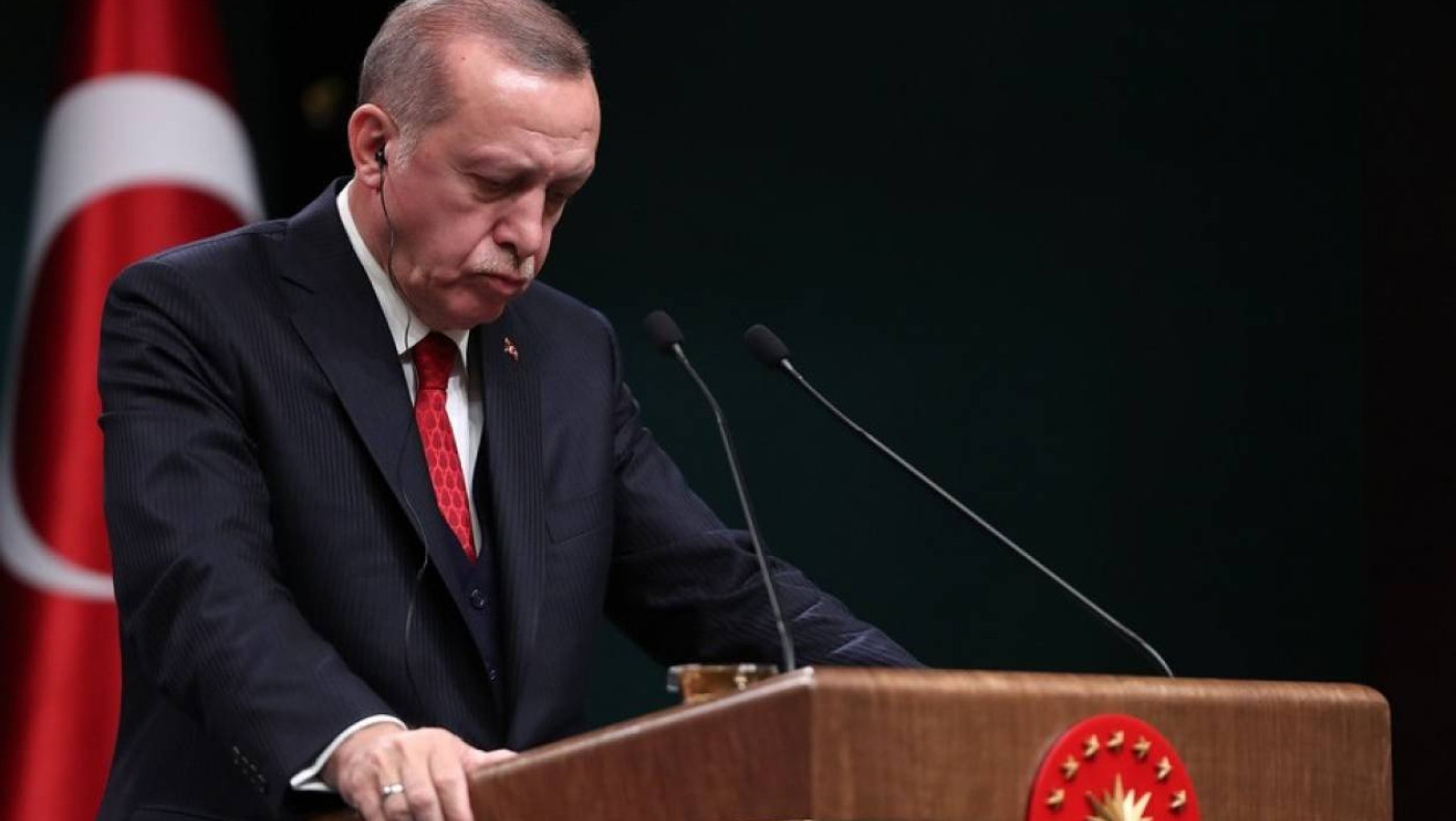 ΒΙΝΤΕΟ ΝΤΟΚΟΥΜΕΝΤΟ: Ο Ερντογάν περπατά με δυσκολία!