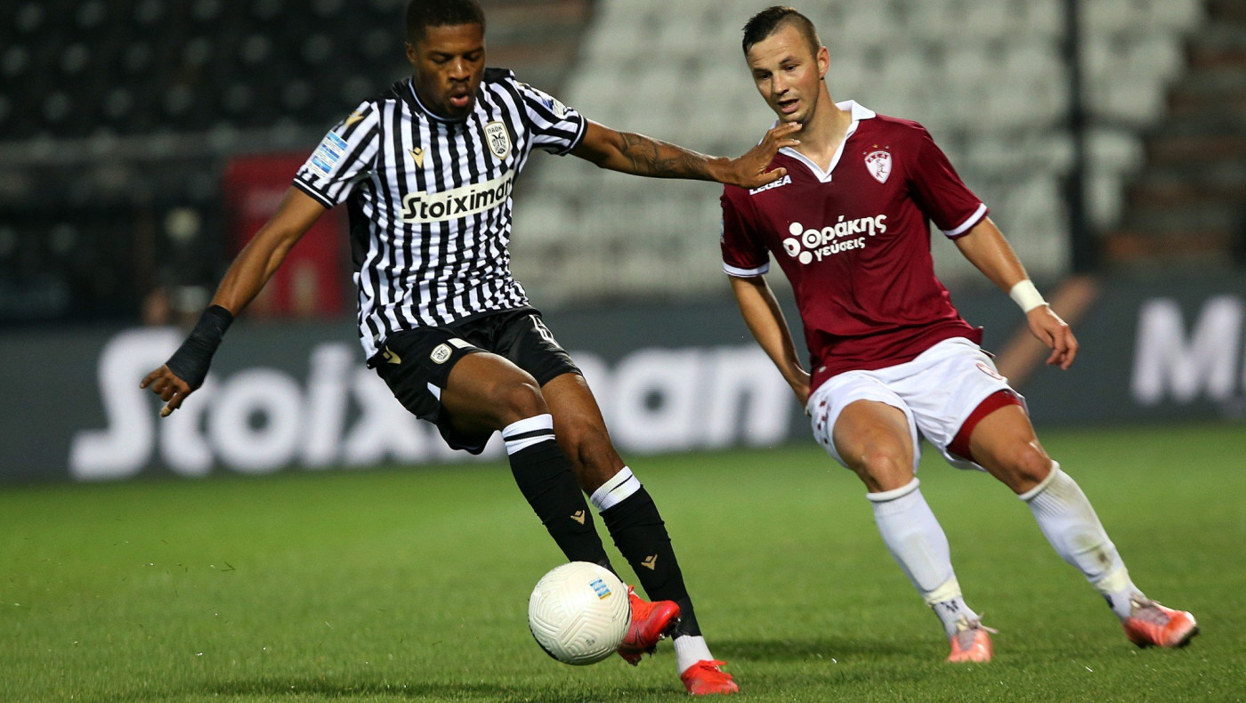 Απίστευτη χαμένη ευκαιρία του Άκπομ σε κενή εστία