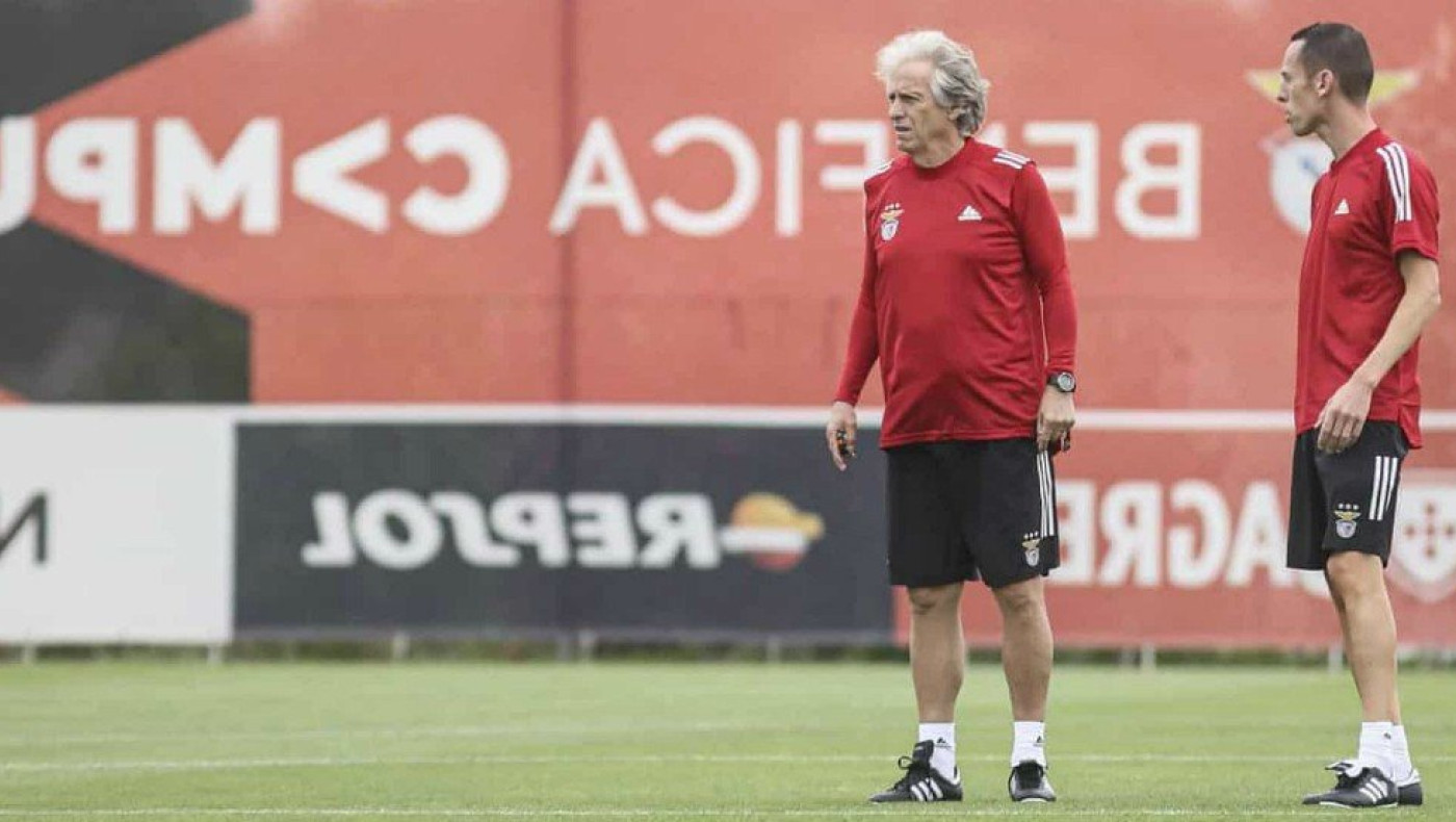 Ζόρζε Ζέσους: Mister, ιδού η συνταγή σου