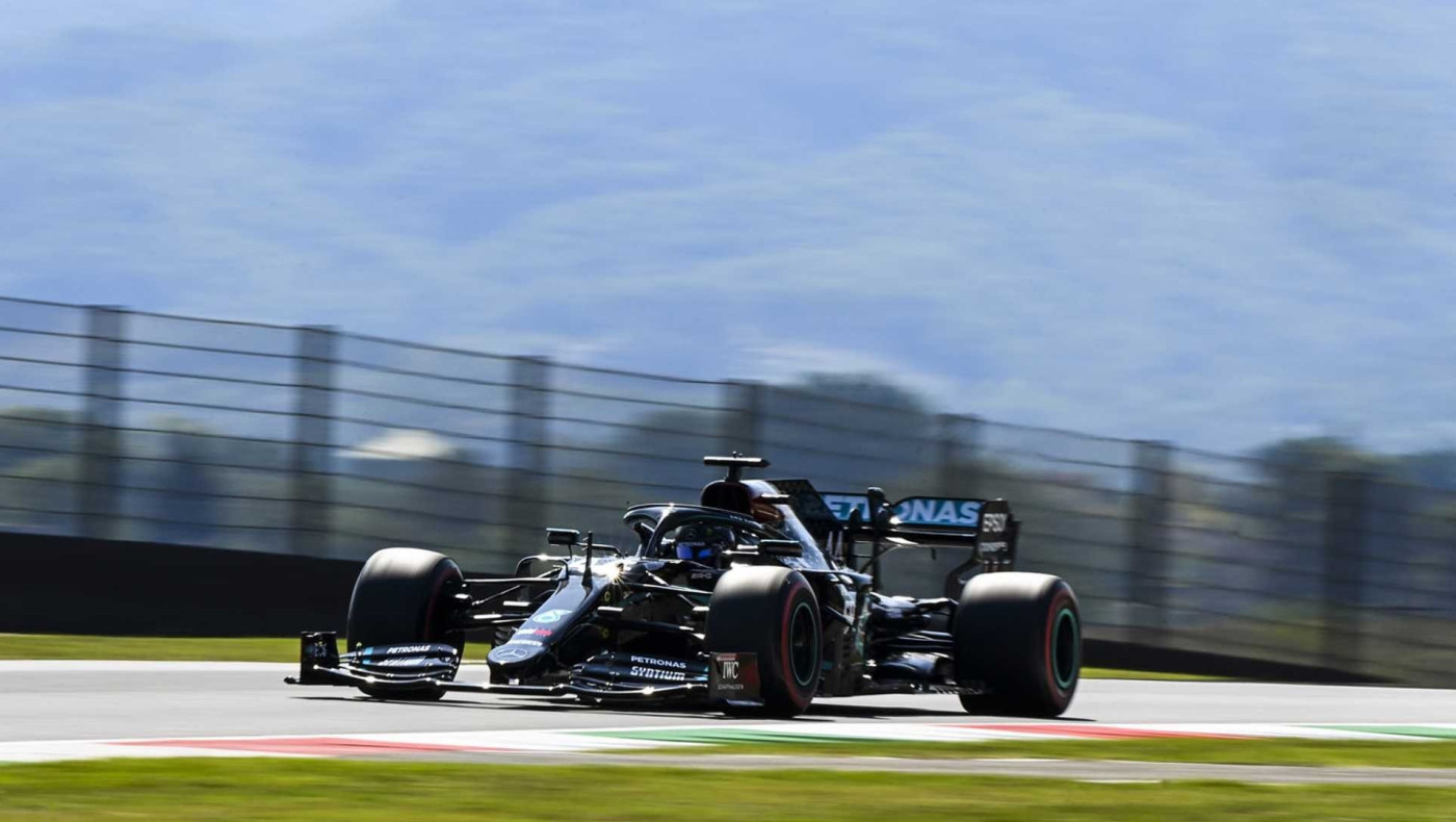 Νίκη Χάμιλτον στο επεισοδειακό Γκραν Πρι στην Τοσκάνη