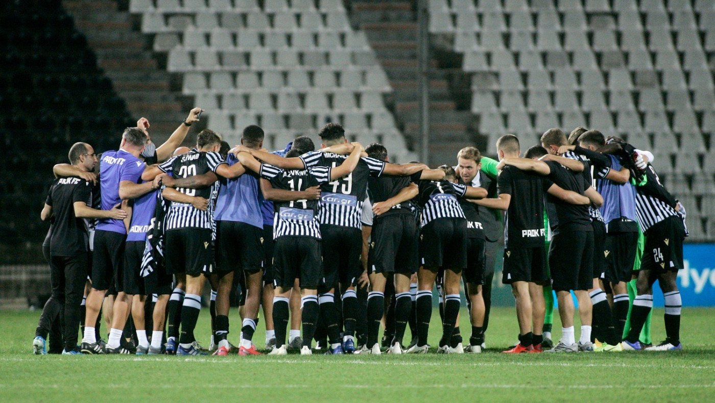 Ξέφρενοι πανηγυρισμοί του ΠΑΟΚ με τη λήξη