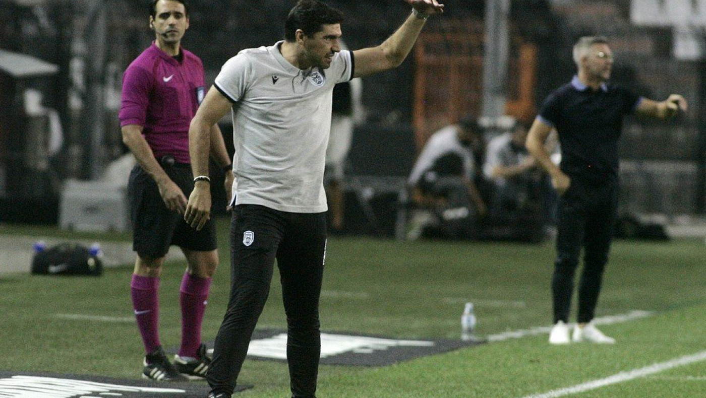 Φερέιρα: «Δεν ήμασταν τυχεροί, γι' αυτό ήμουν εκνευρισμένος»