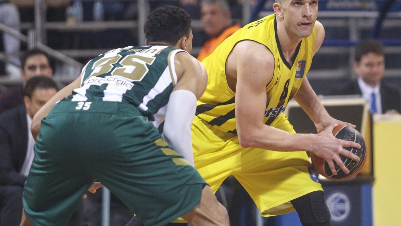 Ανανέωσε ο Μιλόσεβιτς με Άρη