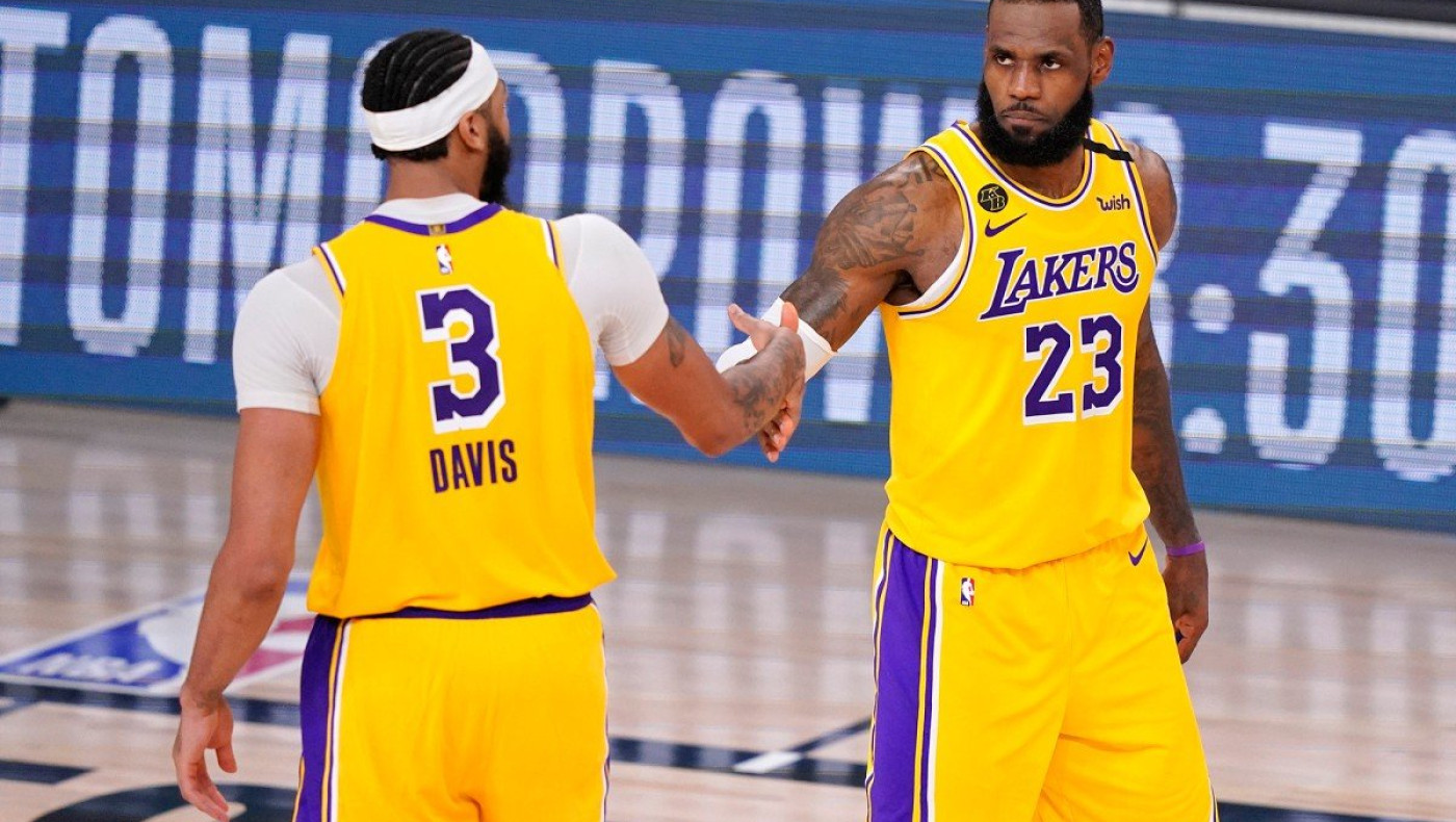 Ντέιβις και Λεμπρόν «υπέγραψαν» το 3-1 των Λέικερς