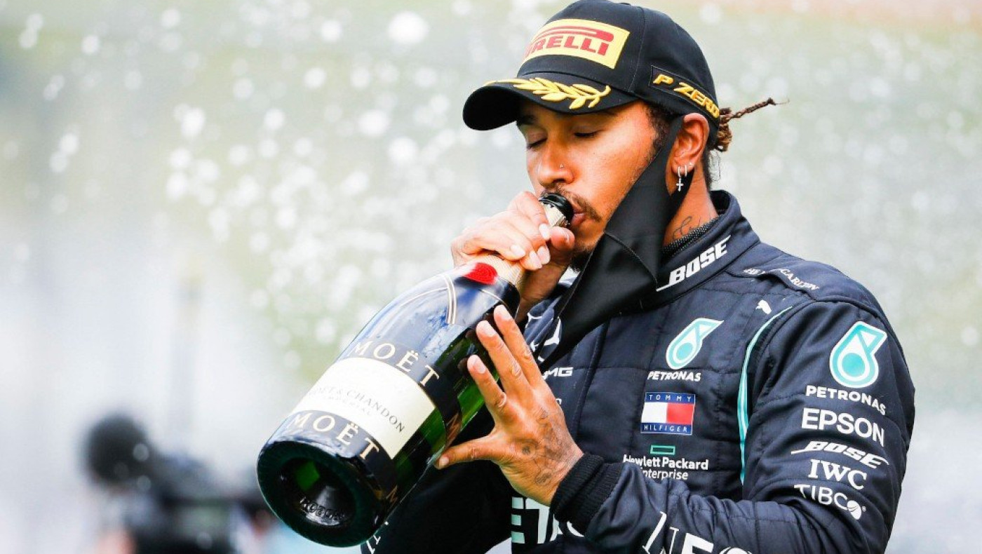 Ηγεμονικό συμβόλαιο στον Χάμιλτον δίνει η Mercedes