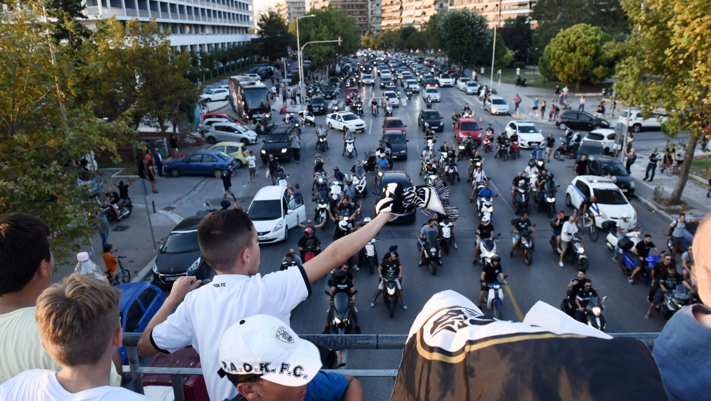 Στις 19:26 το ξενοδοχείο θα γίνει... Τούμπα!