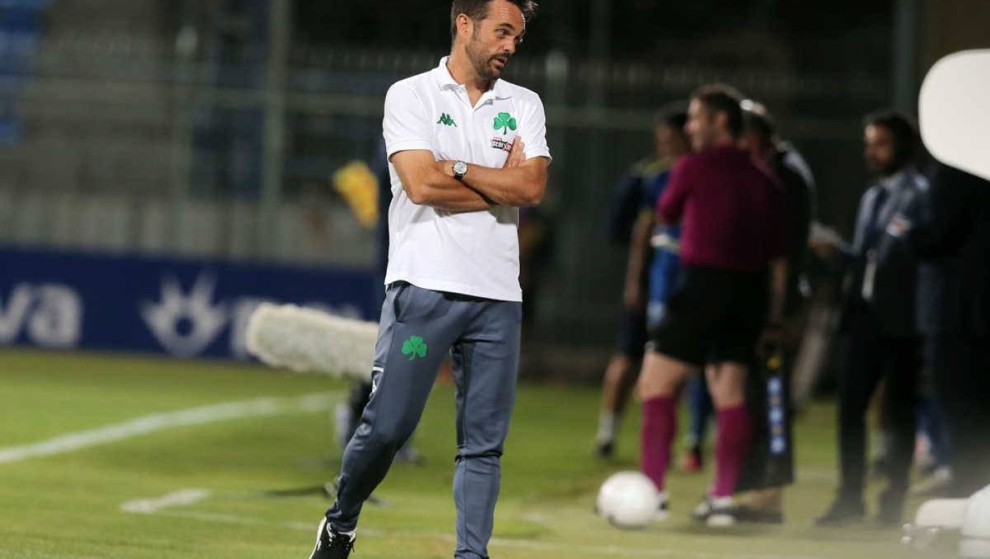 Φευγάτος ο Πογιάτος, παίζει το κεφάλι του ο Πετράκης!