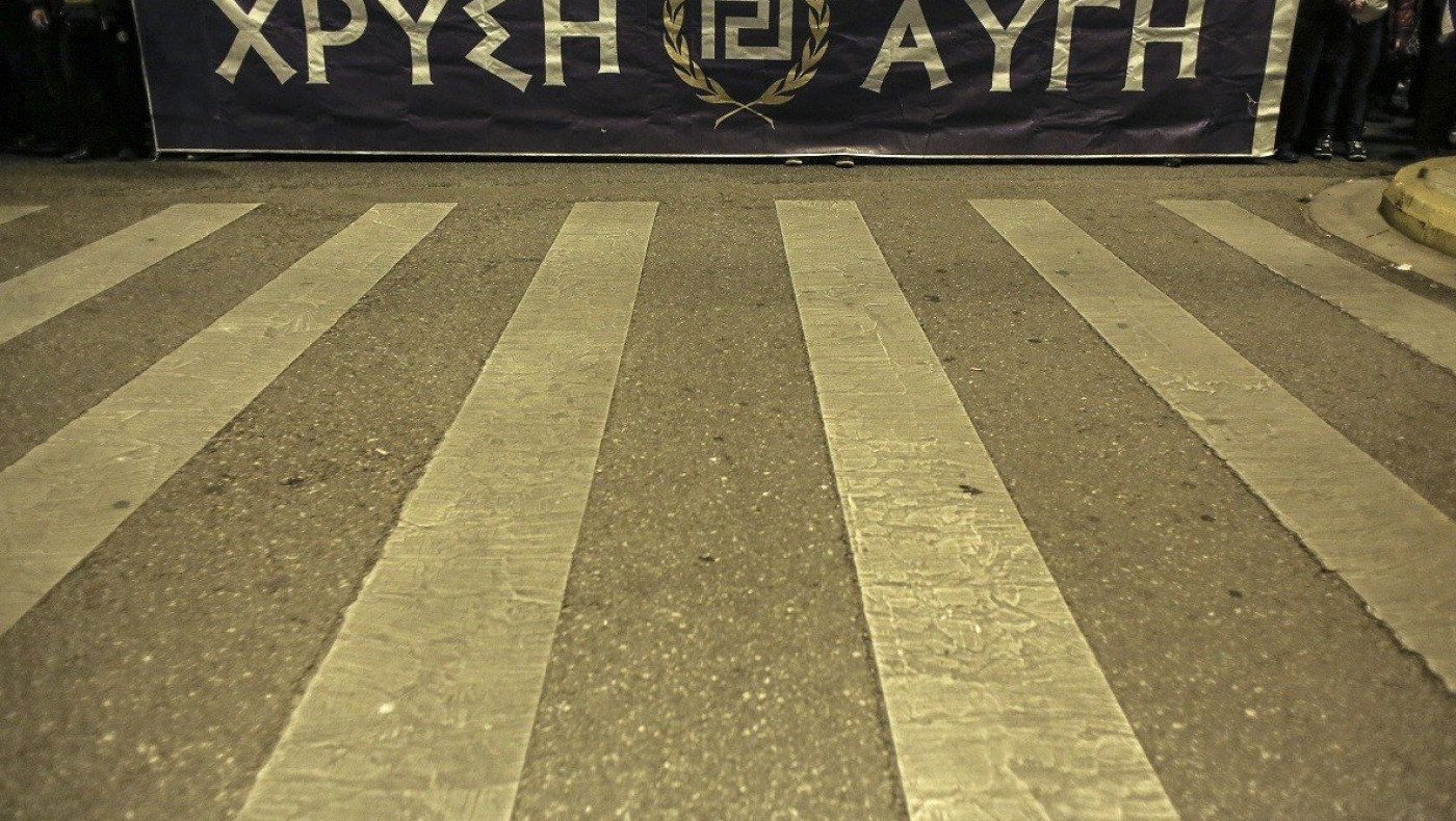 Θεσσαλονίκη: Έφοδος της ΕΛ.ΑΣ. στα γραφεία της Χρυσής Αυγής-Τι κατασχέθηκε από τις αρχές