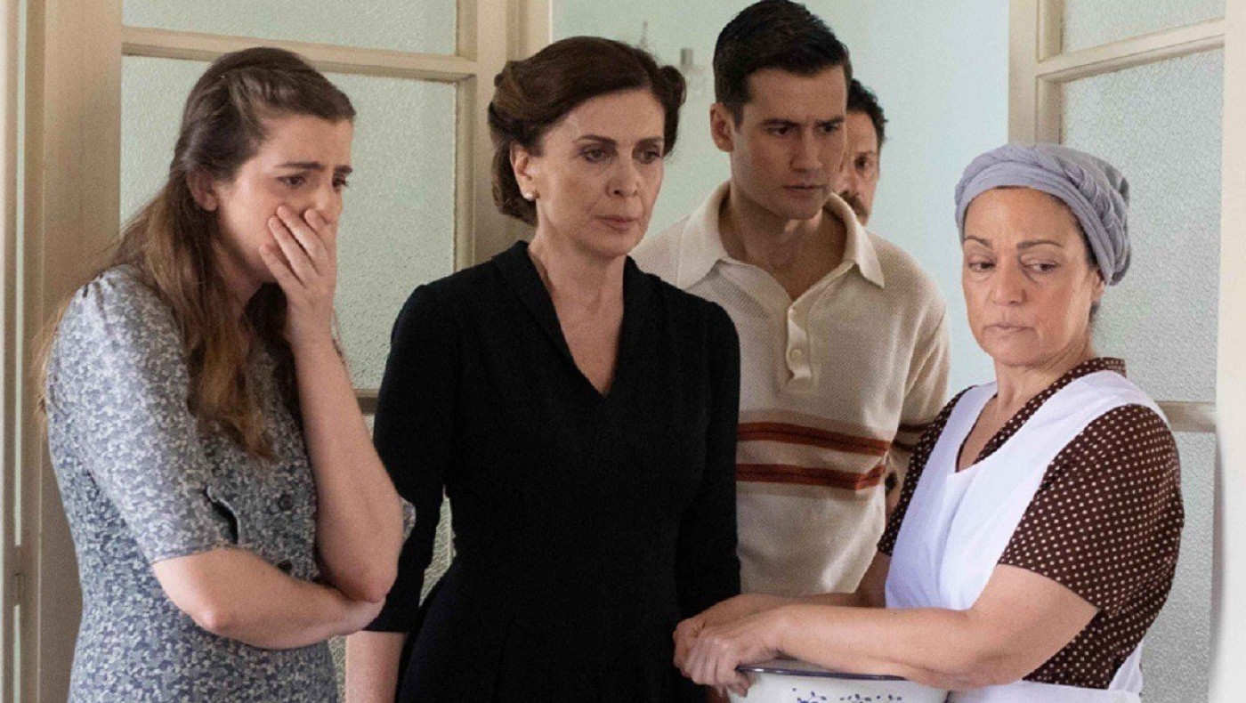 Άγριες Μέλισσες: Αυτή είναι η καλλονή κόρη του Τόλια που διεκδικεί τον Λάμπρο