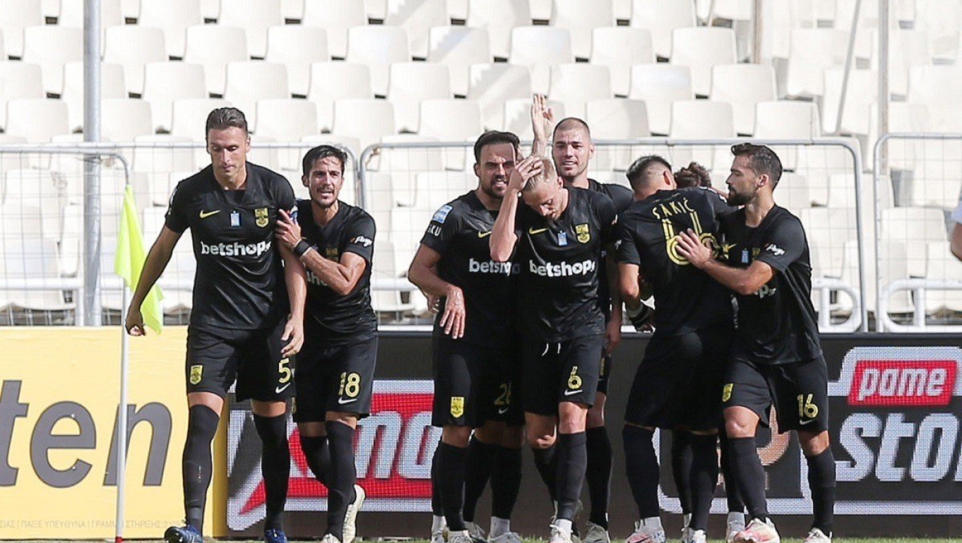 Στην κορυφή, με τέσσερα καλά ημίχρονα