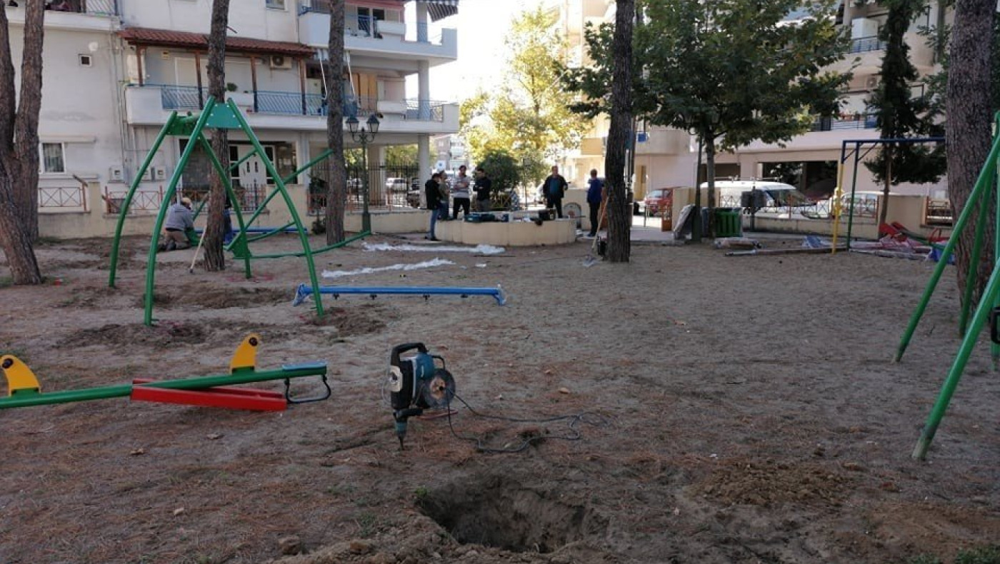 Κάνουν τα παιδιά πιο χαρούμενα, με  την αναβάθμιση 38 παιδικών χαρών