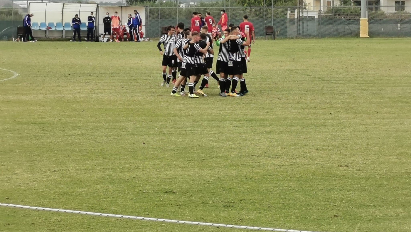 Συνεχίζει το «τρένο» του ΠΑΟΚ, 1-0 τον Ολυμπιακό με χρυσό σκόρερ τον Παναγιώτου!