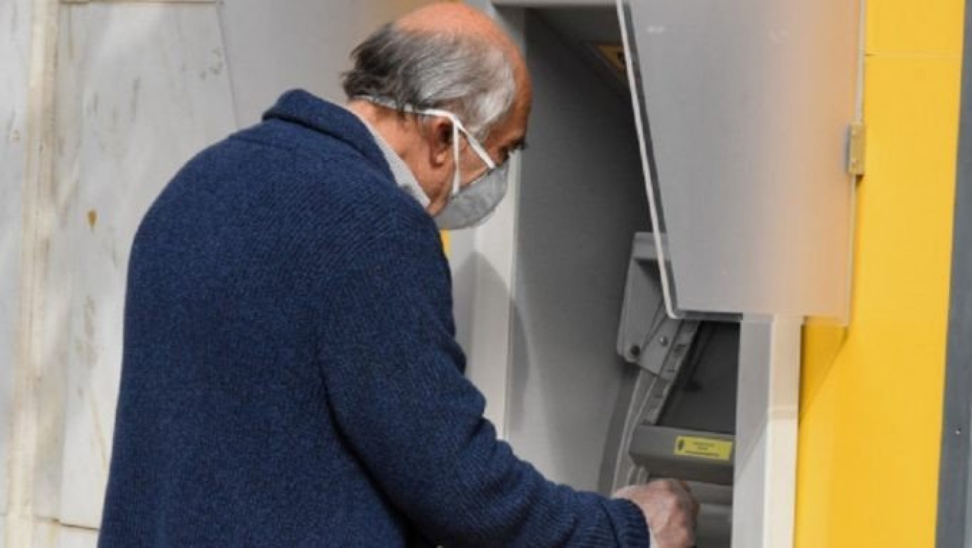 Από το απόγευμα ξεκινούν οι πληρωμές των αναδρομικών στους συνταξιούχους