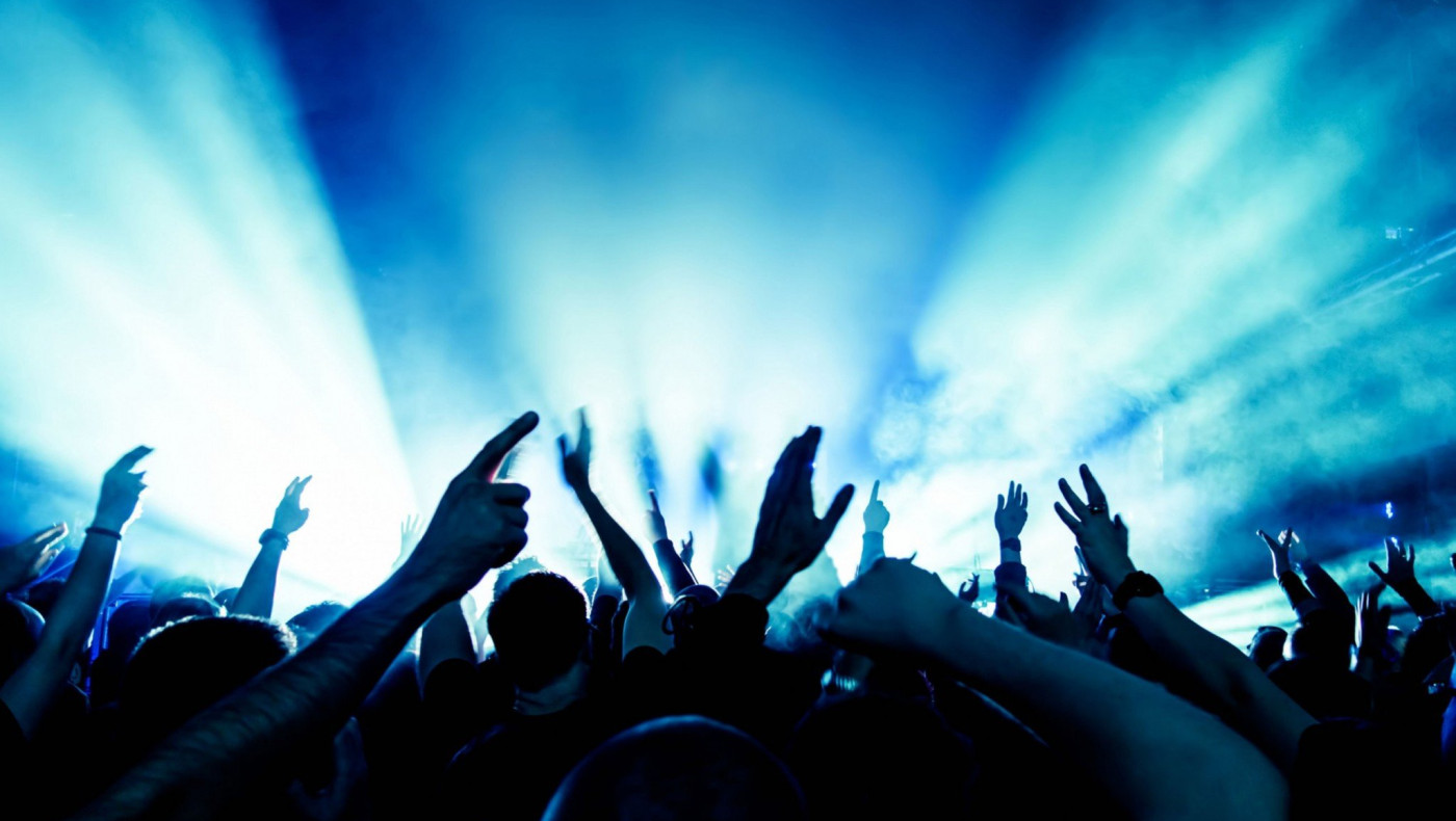 Κλαμπ στο Μπουρνάζι έσπασε το lockdown, έβαζε κόσμο στη 1 τα ξημερώματα