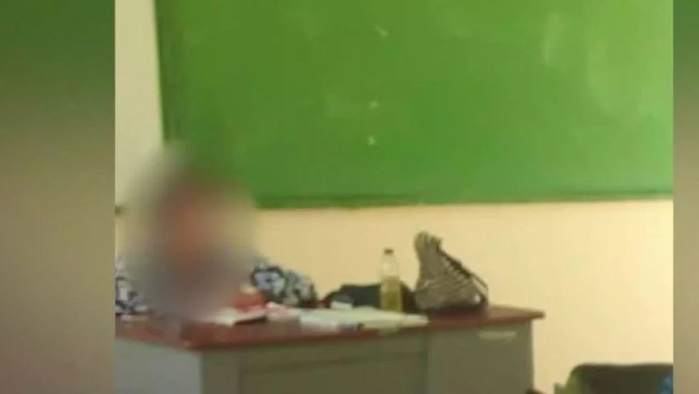 Καταγγελία μαθητή για καθηγήτρια που αρνείται να βάλει μάσκα!