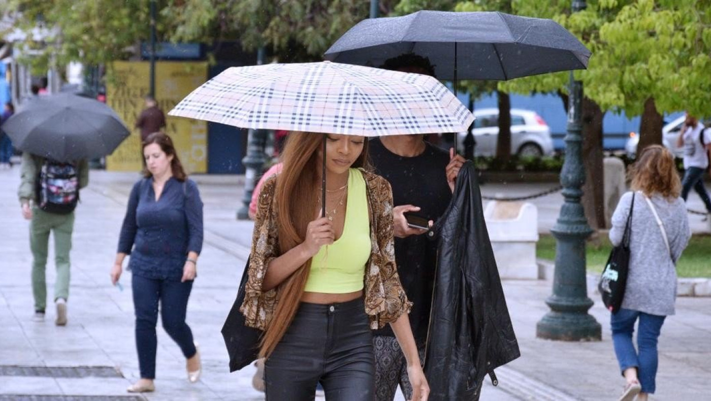 «Εμποδισμός Τύπου Ωμέγα»: Το καιρικό φαινόμενο που θα εμφανιστεί στην Ελλάδα τον Νοέμβριο