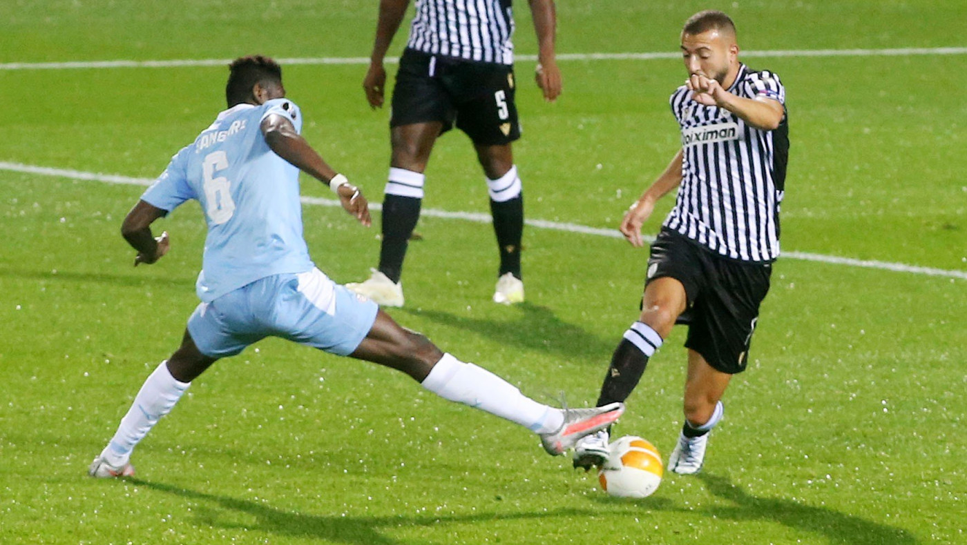 Έτσι άνοιξε το σκορ η Αϊντχόφεν στην Τούμπα