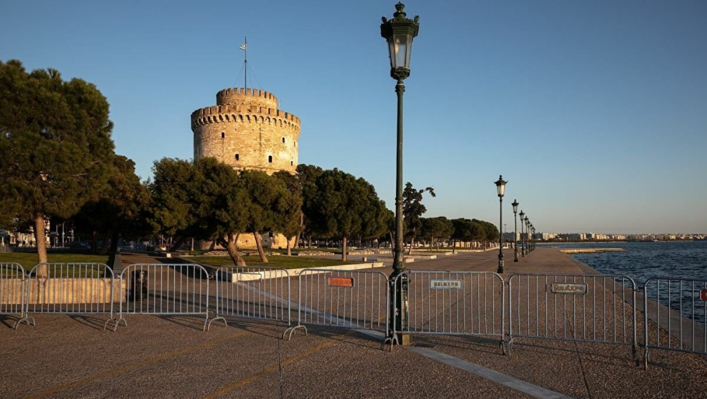 ﻿Θεσσαλονίκη: Διαμαρτυρία κατά του lockdown στον Λευκό Πύργο