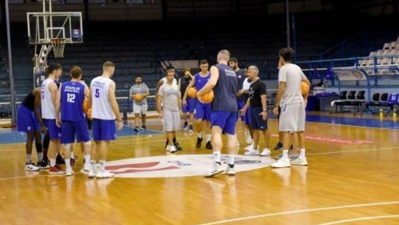 Καρβέλας: «Περιμένουμε την παραδειγματική τιμωρία των διαιτητών»