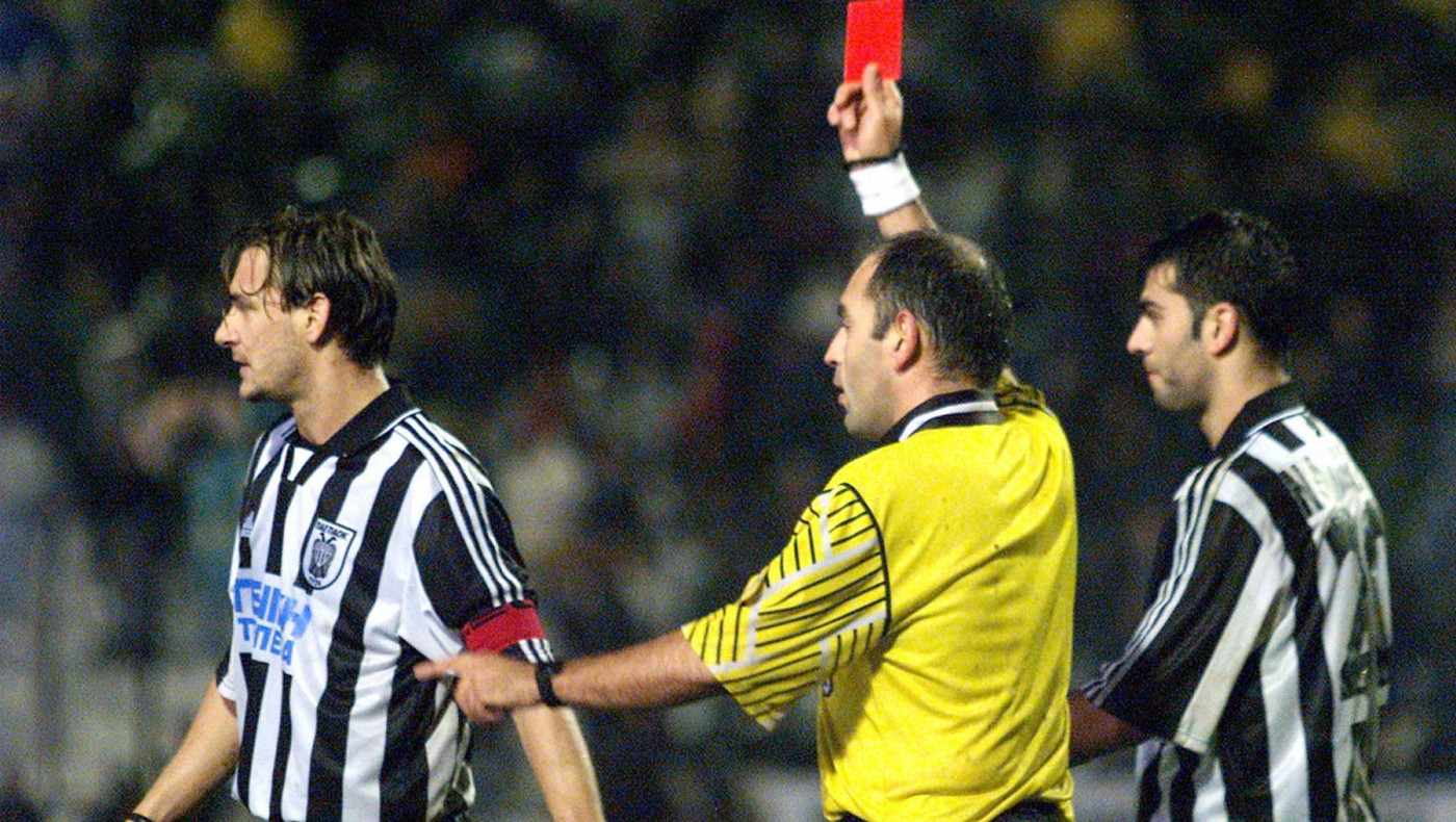 Ο ανεπανάληπτος «Κάσνα» με... εισαγγελική τήβεννο!