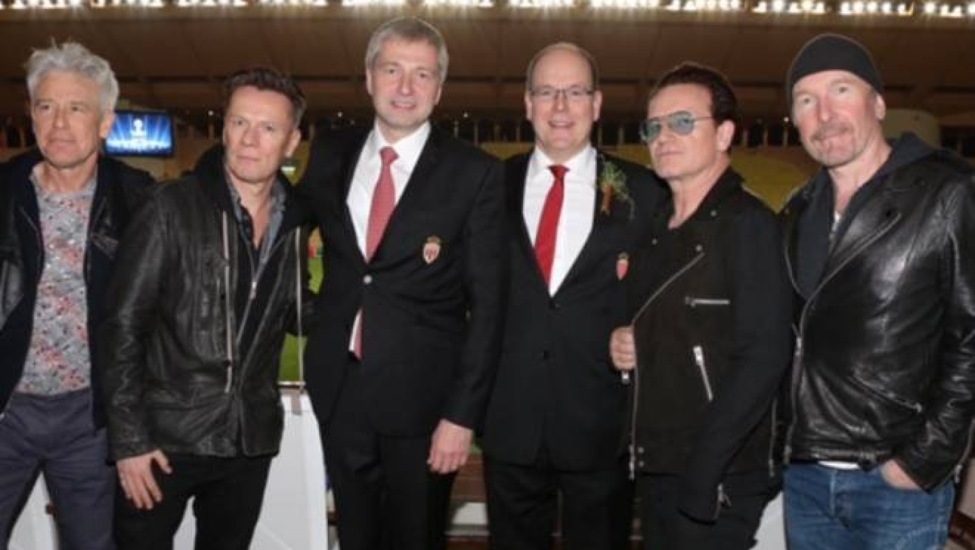 «Πικράθηκε» ο Μπόνο... (pics)