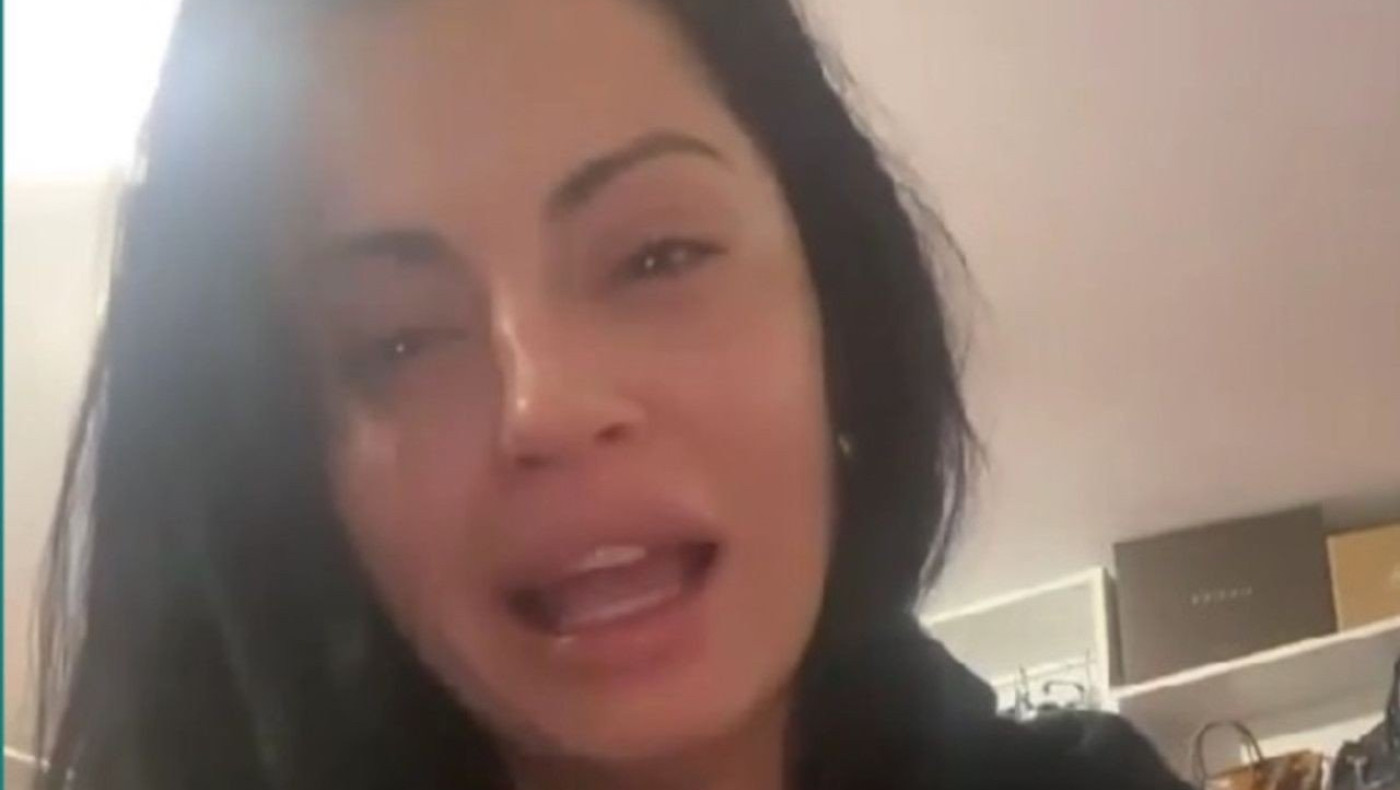 Ξεσπά η Αλεξανδράκη υπέρ της Ιωάννας Τούνη – «Γι’ αυτό θα μείνετε μια ζωή στα 800 ευρώ»