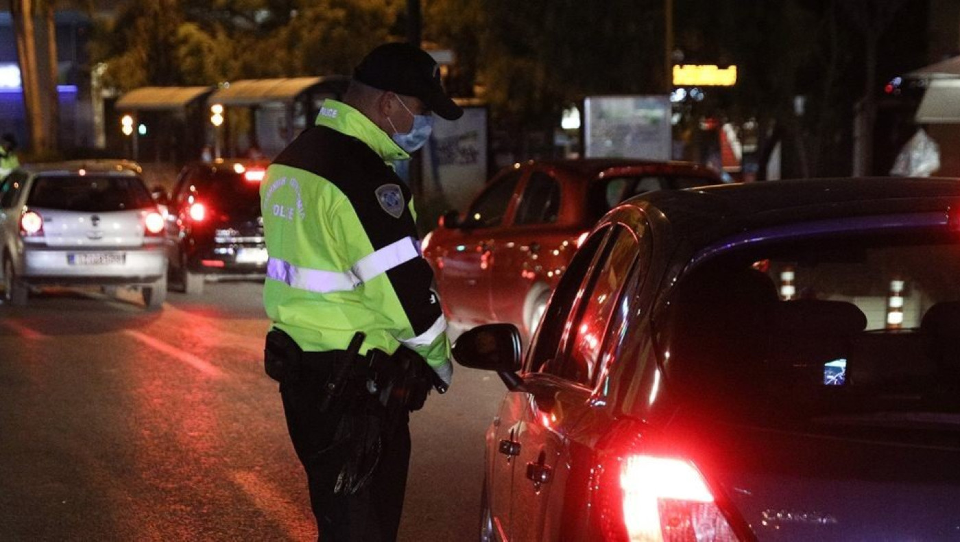 Κορωνοϊός: Αγώνας δρόμου για Θεσσαλονίκη και τα... διαφορετικά Χριστούγεννα