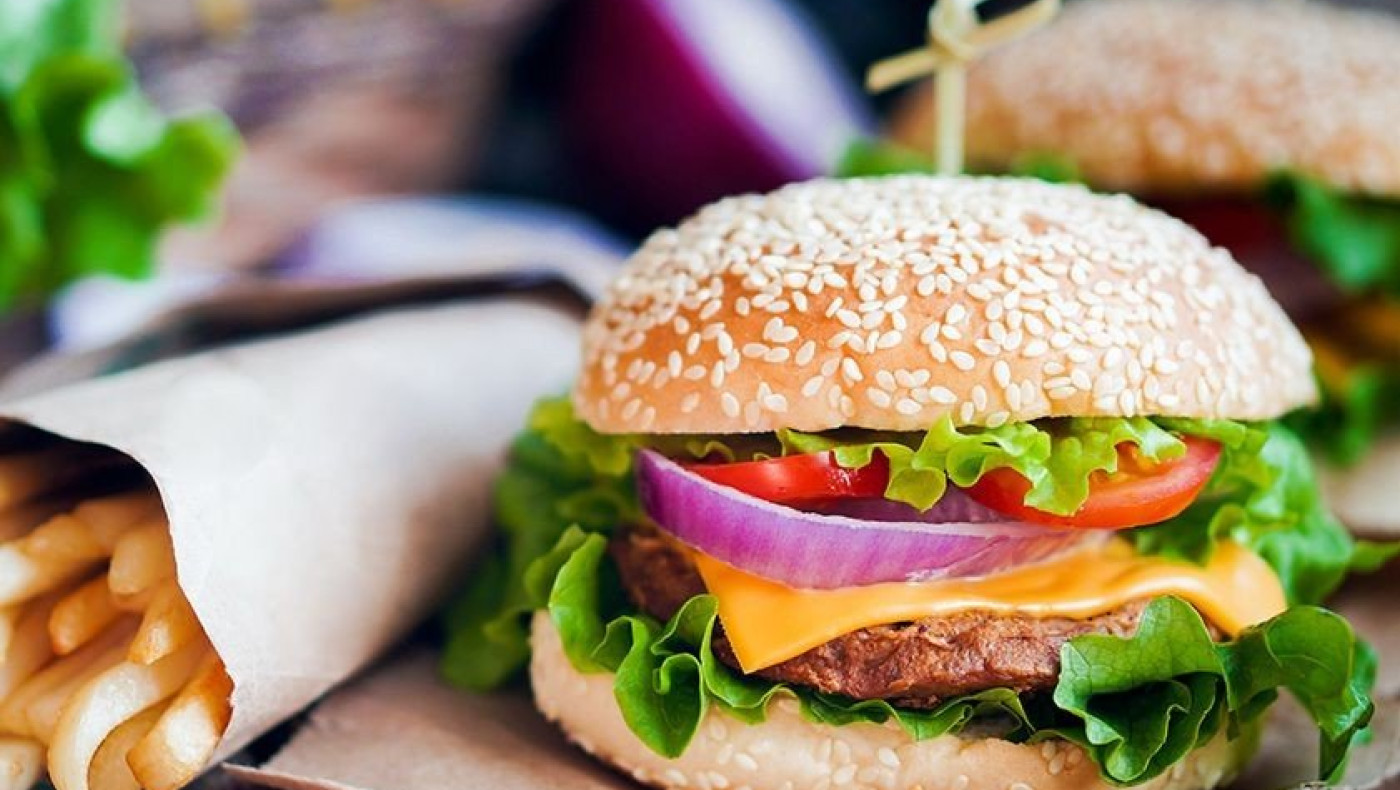 ΗΠΑ: Παγκόσμια ανησυχία για τα μολυσμένα χάμπουργκερ