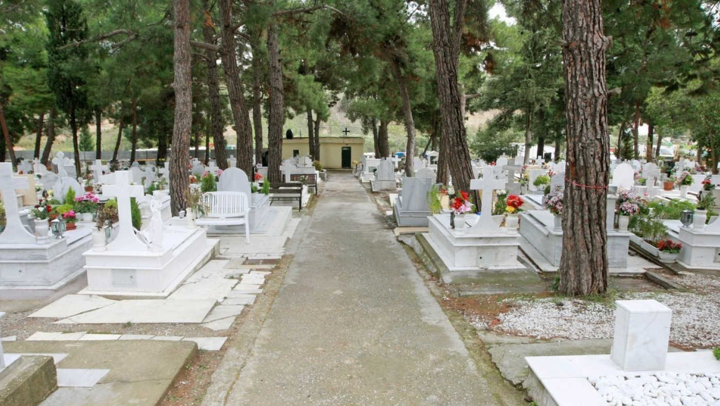 Απίθανο συμβάν στην Καβάλα: Έκλεψαν τον νεκρό από τάφο!