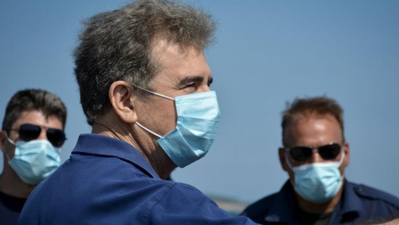 Χρυσοχοΐδης: «Τιμώ το ΚΚΕ - Πρόστιμα Covid στους προσαχθέντες»