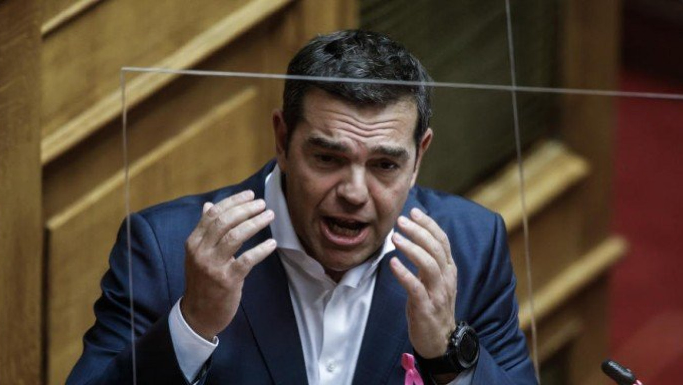 Τσίπρας σε Μητσοτάκη: «Μη γίνεστε Μεσίας, μην σκοτώνετε, όμως, και την κοινή λογική»