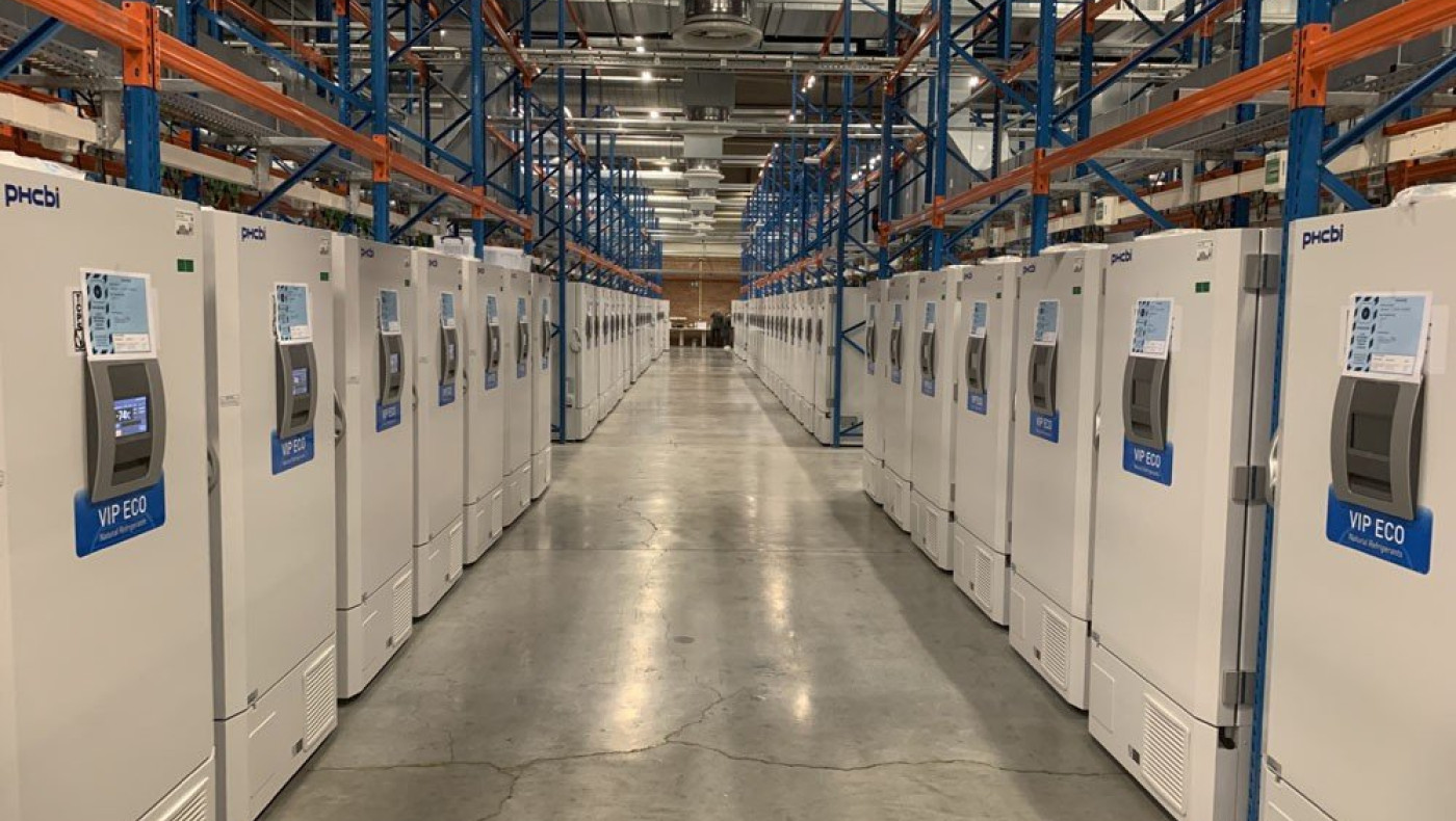 Βρετανία: Με απόλυτη μυστικότητα μεταφέρονται τα εμβόλια -Τι φοβούνται