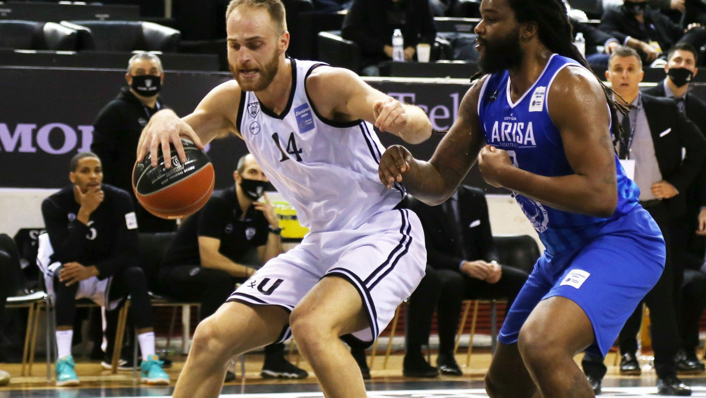 Αυτοκτόνησε ο ΠΑΟΚ, τον βύθισε ακόμα περισσότερο η Λάρισα