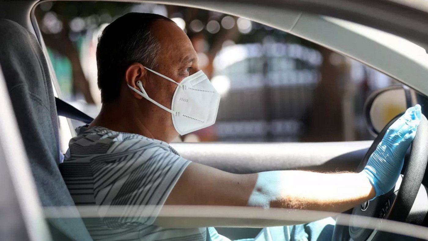 Κορωνοϊός: Παράταση των μέτρων για τη μάσκα σε αυτοκίνητα - Για ποιους είναι υποχρεωτική