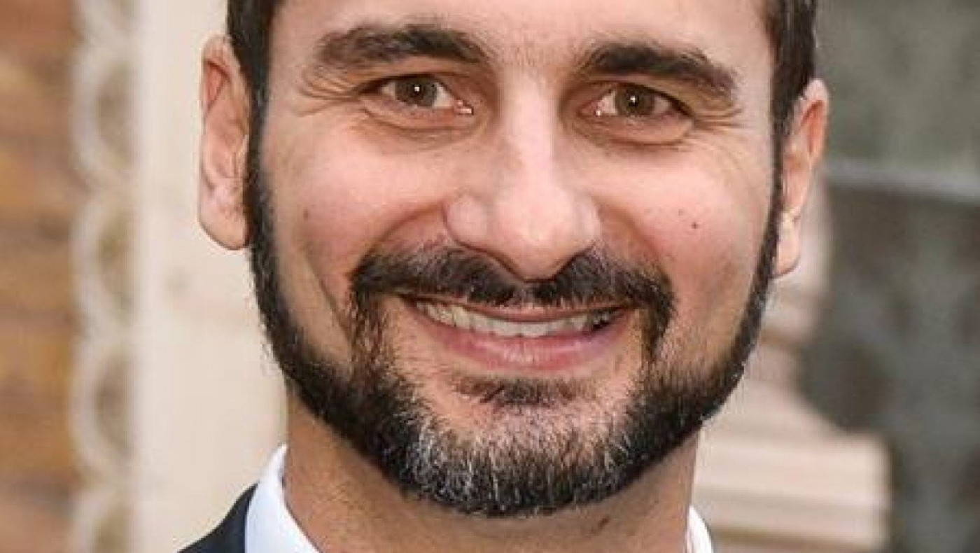 Θεσσαλονικιός γιατρός έκανε το εμβόλιο και περιγράφει την εμπειρία του