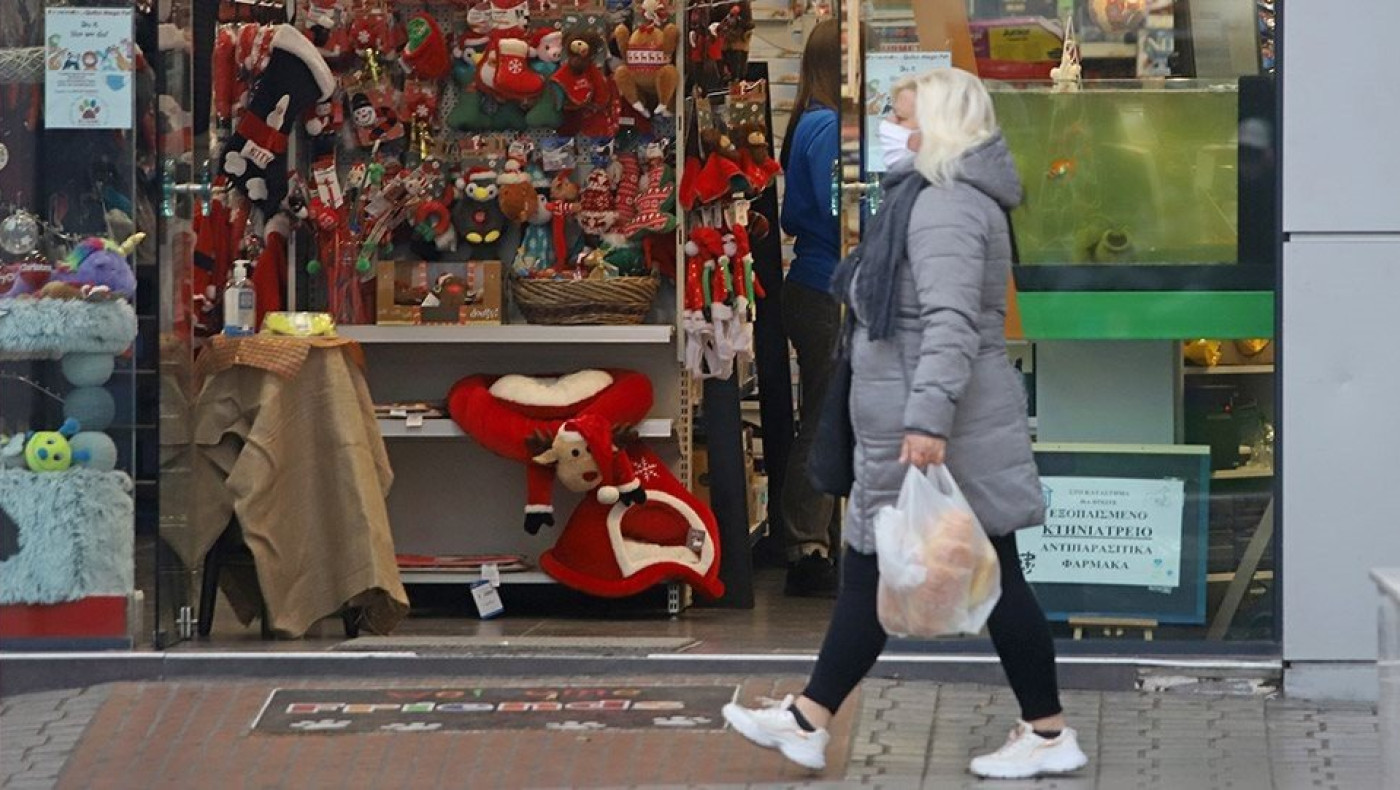 Λοιμωξιολόγοι: Αυτές οι επιχειρήσεις θα είναι ανοιχτές τα Χριστούγεννα