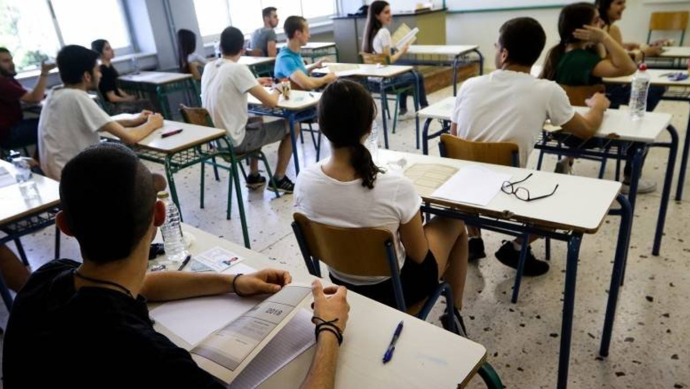Πανελλήνιες εξετάσεις: Τίθεται ελάχιστη βάση εισαγωγής στα ΑΕΙ