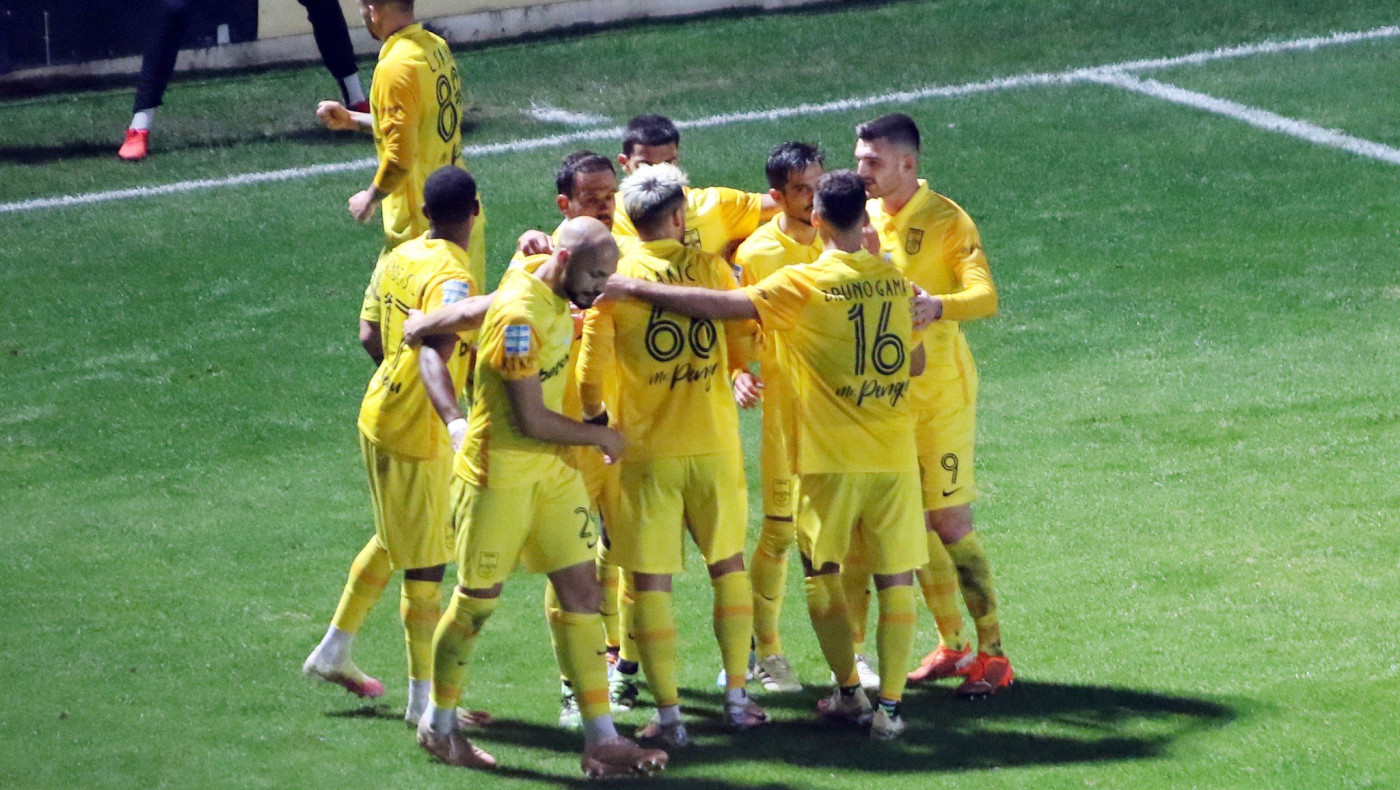 Άρης: Γκολ με πέναλτι ο Ματίγια και αφιέρωση στον Μάριο Σιαμπάνη!