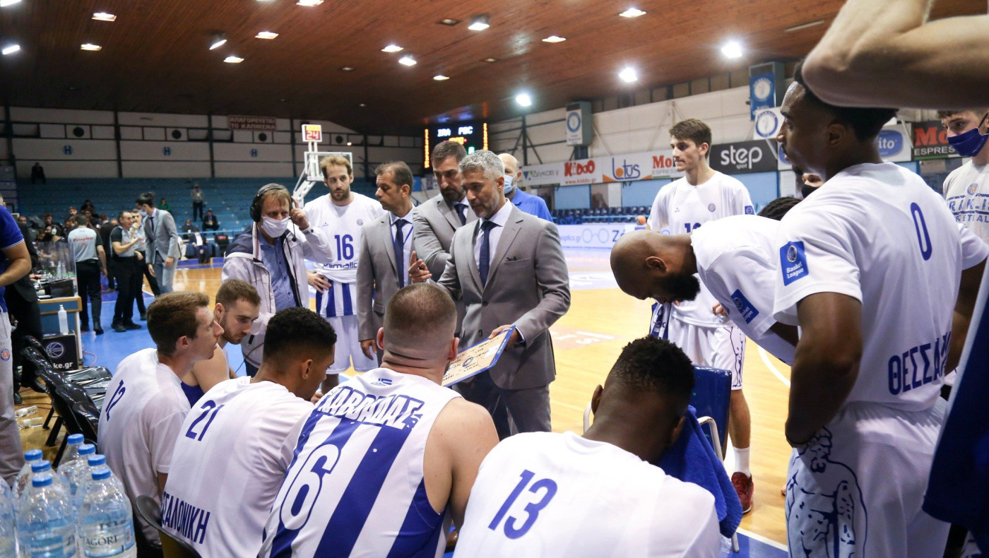 Όλα ανοικτά για κόουτς, «γκάζια» από Δρακόπουλο