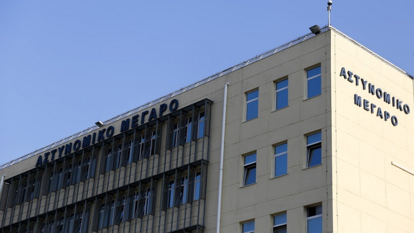 ΤΩΡΑ: Καταθέτουν Σιαμπάνης και Δεληζήσης, παρουσία δικηγόρου!