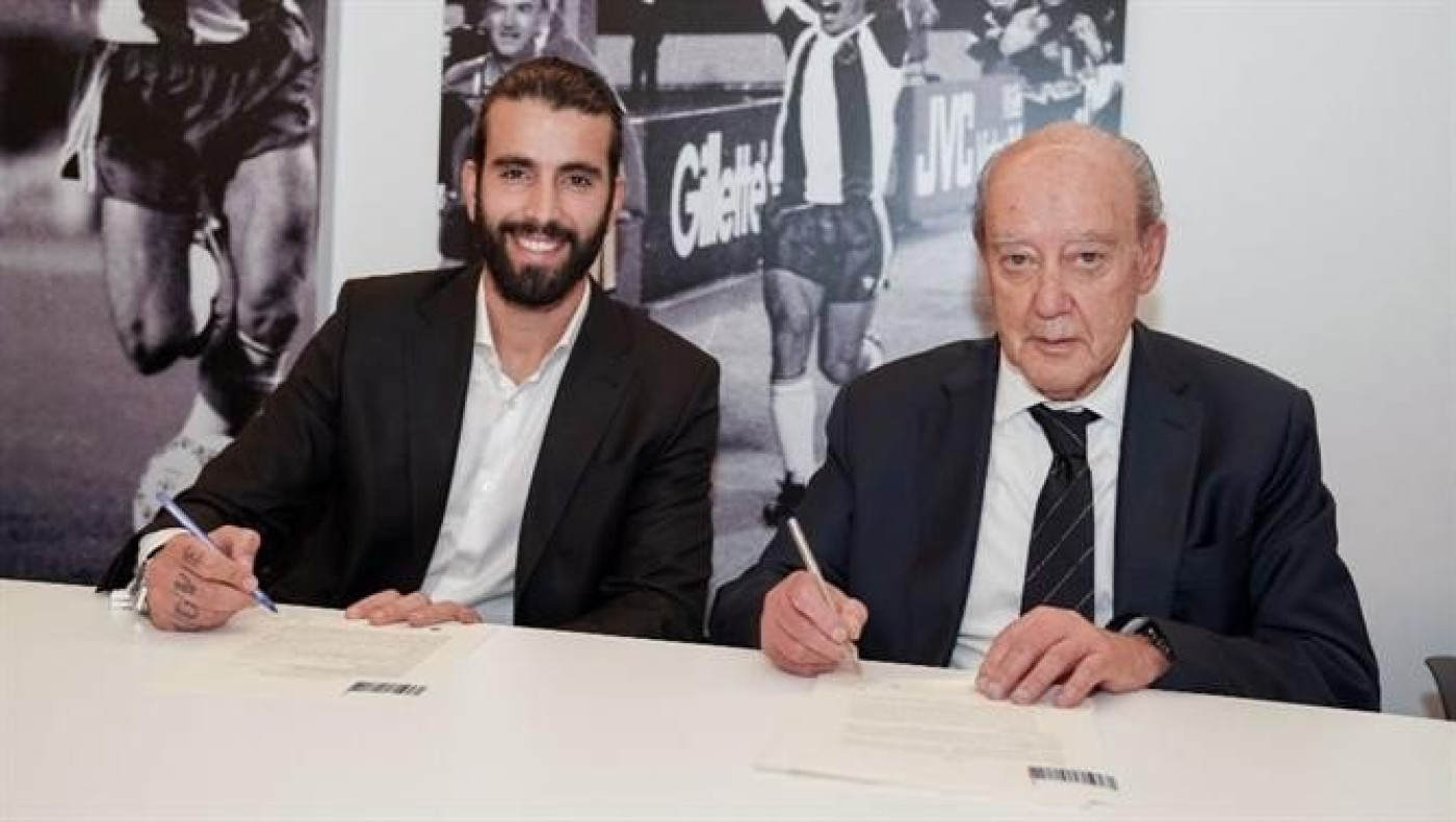 Απόλυτη δικαίωση για τον Ολιβέιρα, ανανέωσε με την Πόρτο!