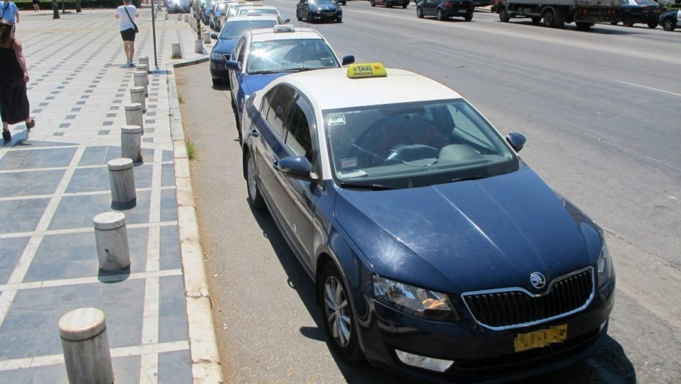 Θεσσαλονίκη: Οδηγός ταξί χρέωνε με δεύτερο «κρυφό» ταξίμετρο τους πελάτες