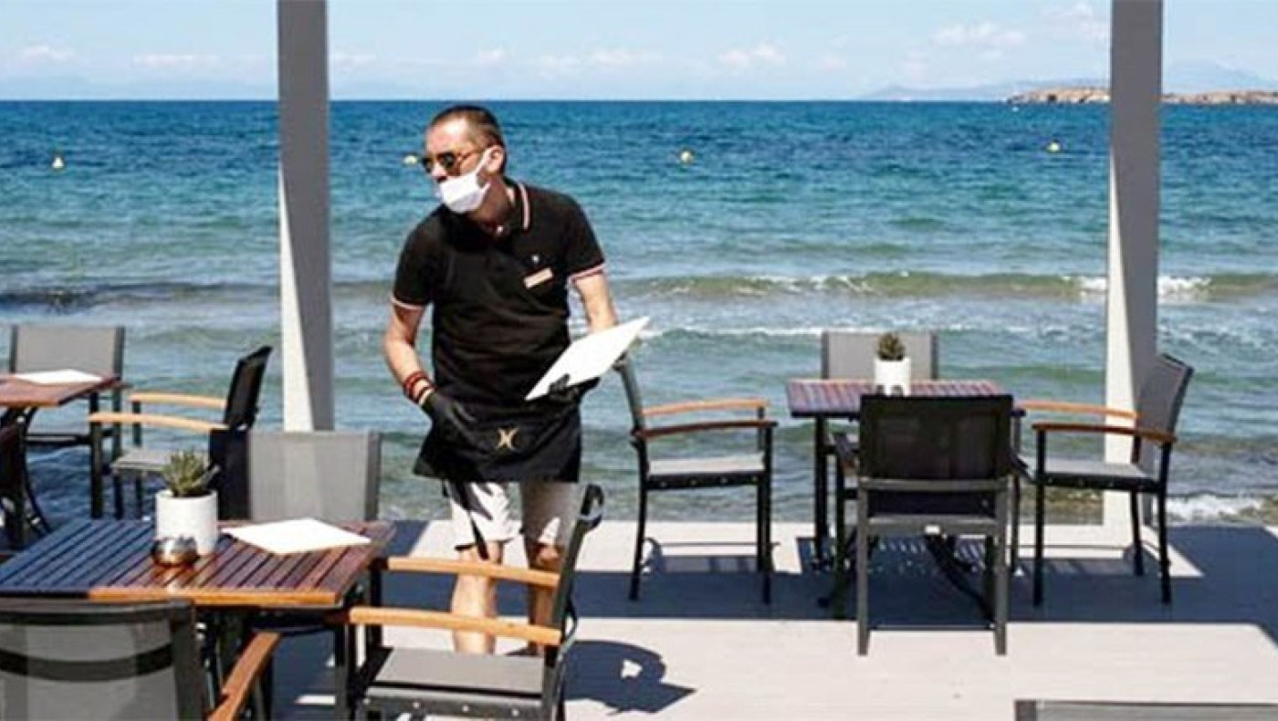 Εποχικές επιχειρήσεις: Πώς θα πάρουν οι εργαζόμενοι το επίδομα ανεργίας