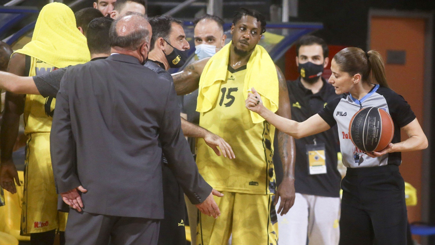 Οργή Άρη: «Ήταν ένα γραμμάτιο όσων έγιναν με τον ΠΑΟΚ - Δε θα γίνουμε βορά σε παιχνιδάκια»