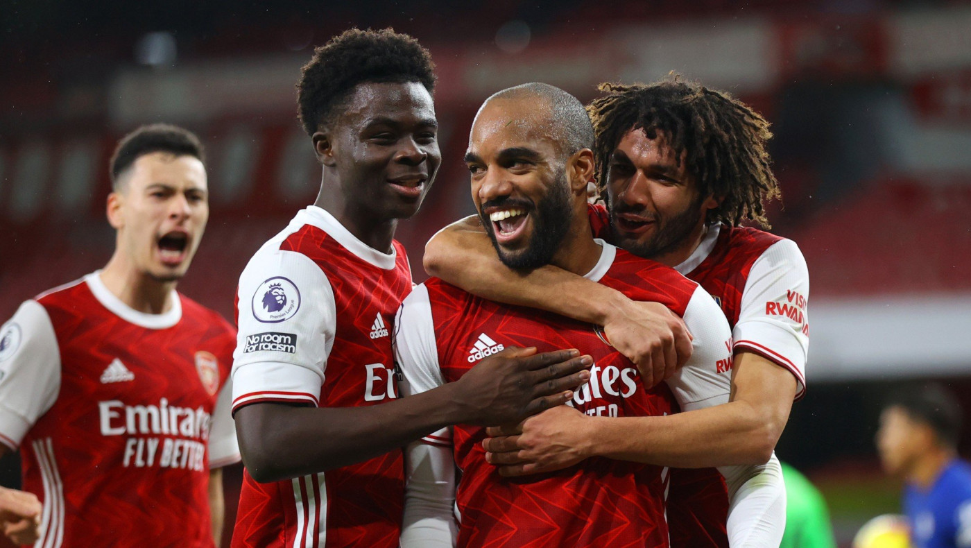 Τρεις... «κανονιές» και το ντέρμπι του Λονδίνου βάφτηκε «κόκκινο»! (vid)