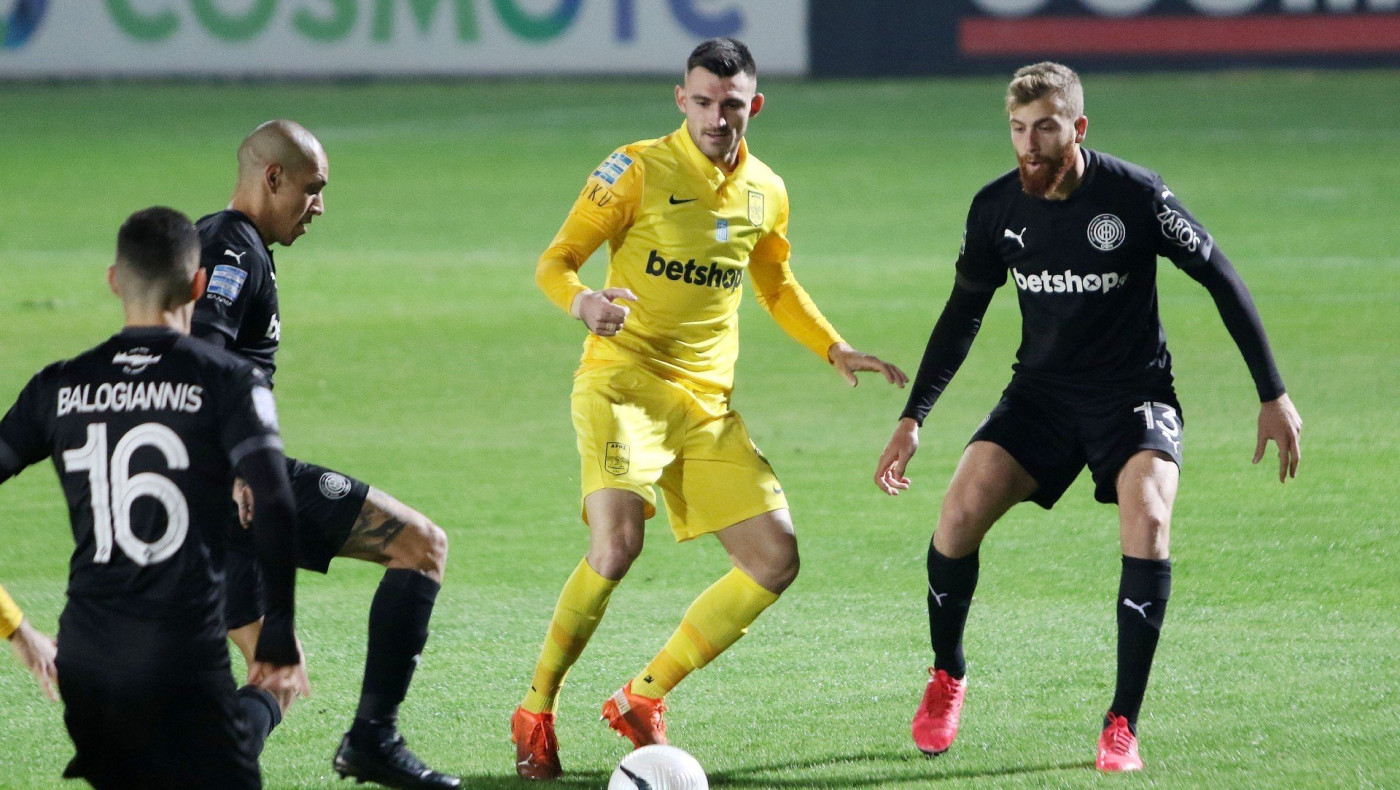 Μάνος: «Με στεναχωρούν αυτά που έγιναν με ΠΑΟΚ - Δεν μπορεί να αναιρεί την προσπάθειά μας ο Γκαρσία»