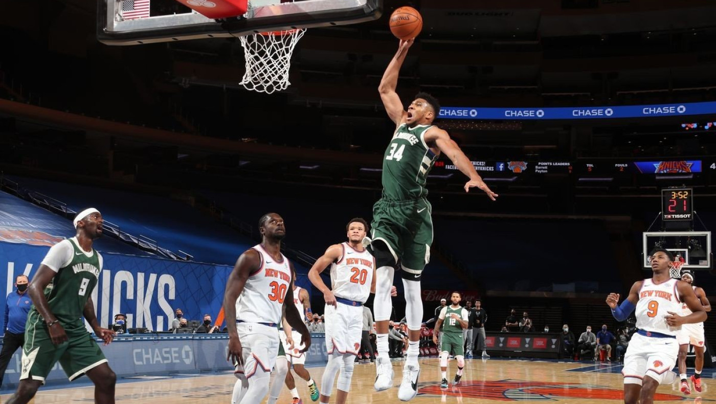 «Αναιμικοί» οι Μπακς στη Νέα Υόρκη, δεν έφτανε ο Αντετοκούνμπο