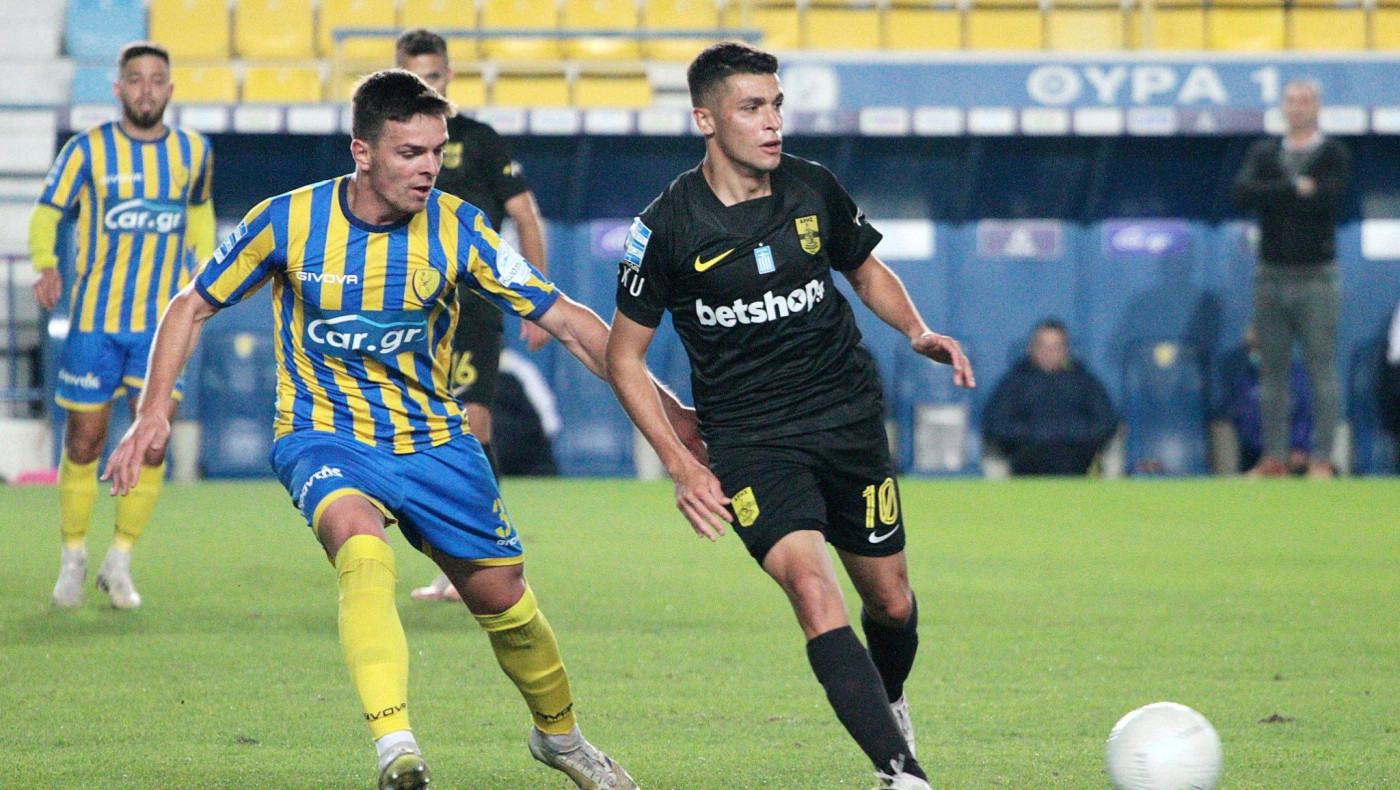 Επιστροφή Ματέο, Σάσα με αποφάσεις για τον Αργεντινό