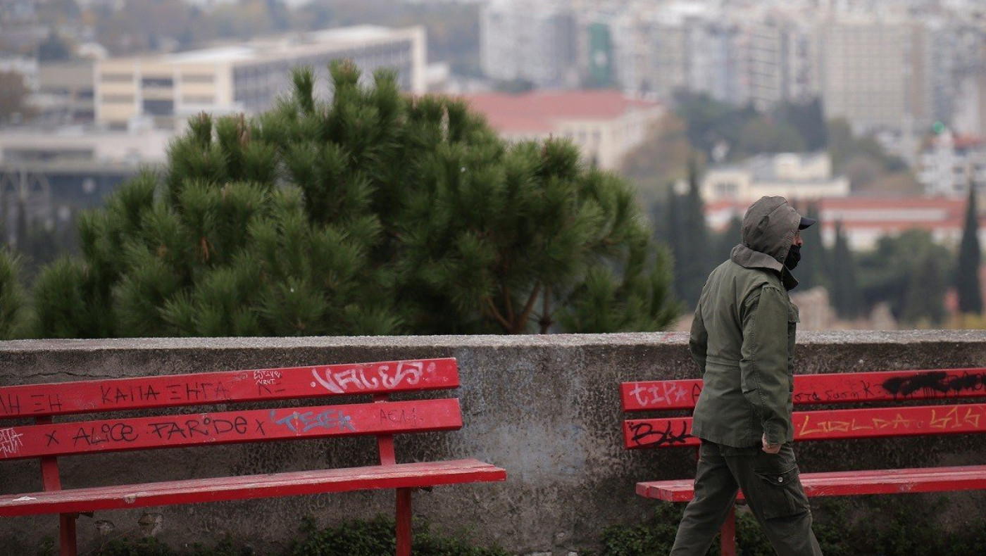 Καπραβέλος: «Αυξημένο ιικό φορτίο στη Θεσσαλονίκη – Δεν μπορούν να ανοίξουν τα σχολεία»