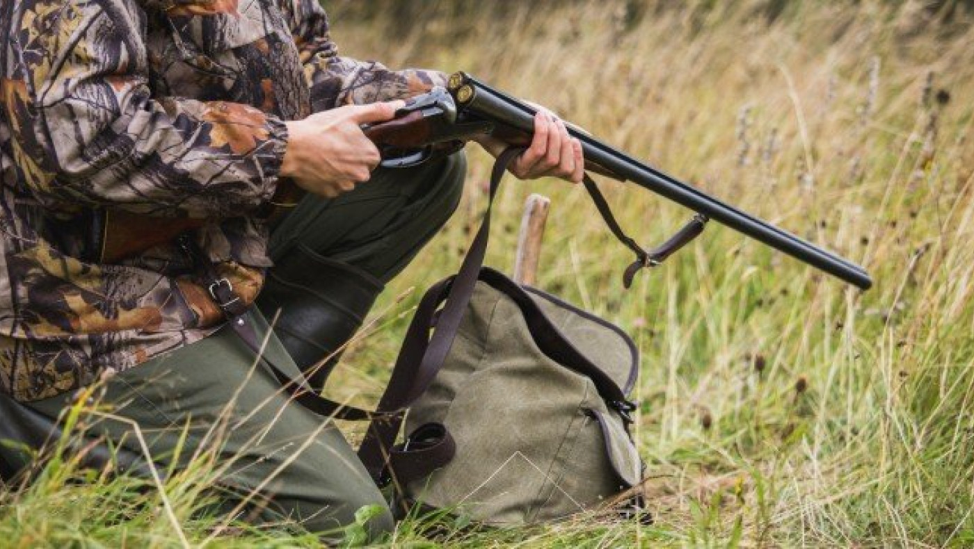 Παρ' ολίγον τραγωδία: Πυροβόλησε φίλο του κυνηγώντας αγριογούρουνα